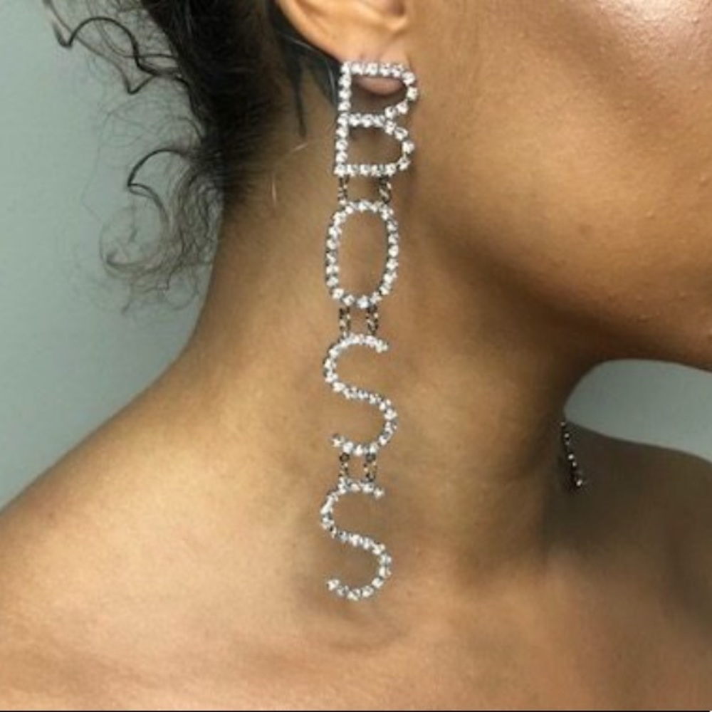 ⚜️[𝗡𝗪𝗧]⚜️BOSS Long Crystal Dangle Earrings NEW - Picture 3 of 5